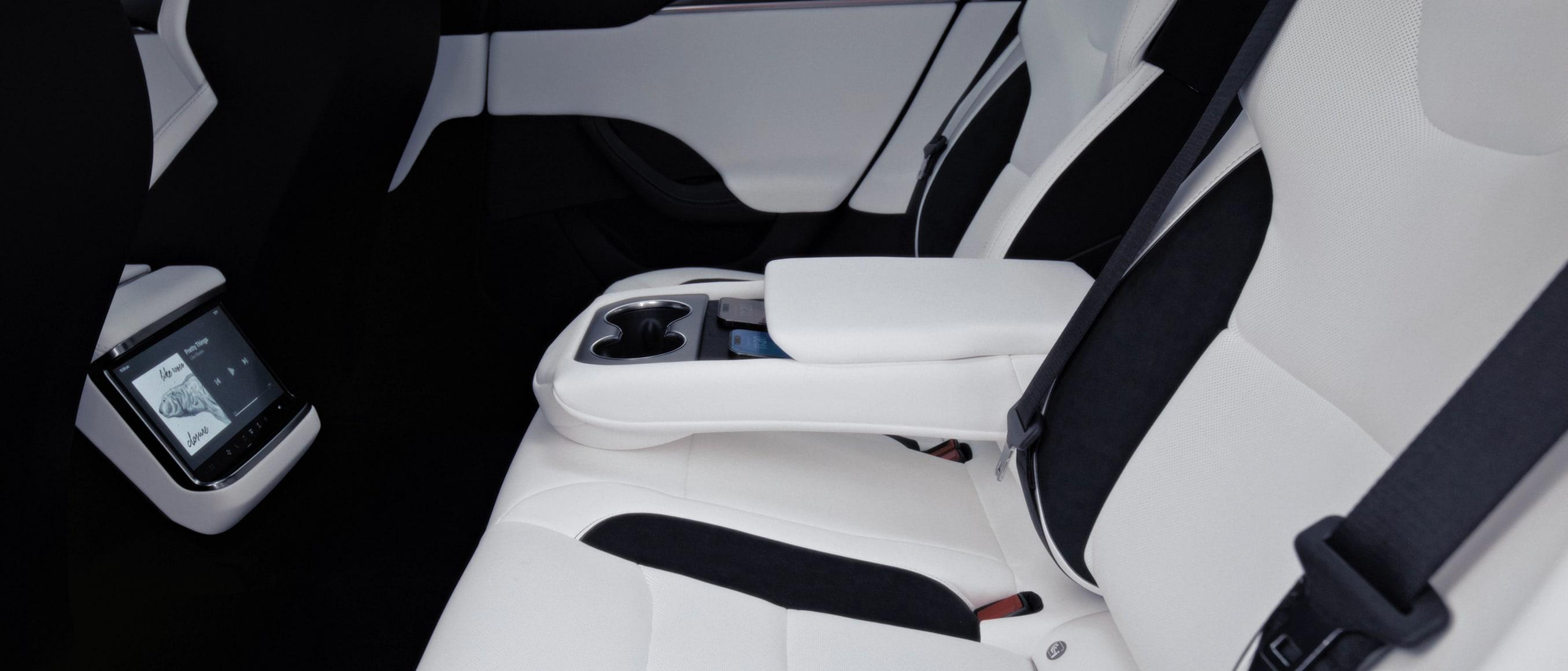 Tesla Model S cabin craftsmanship