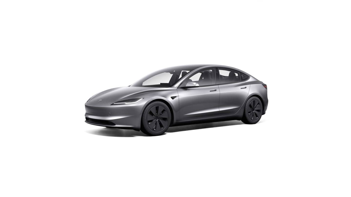 2025 Model 3 Long Range Rear-Wheel Drive SILVER — front34