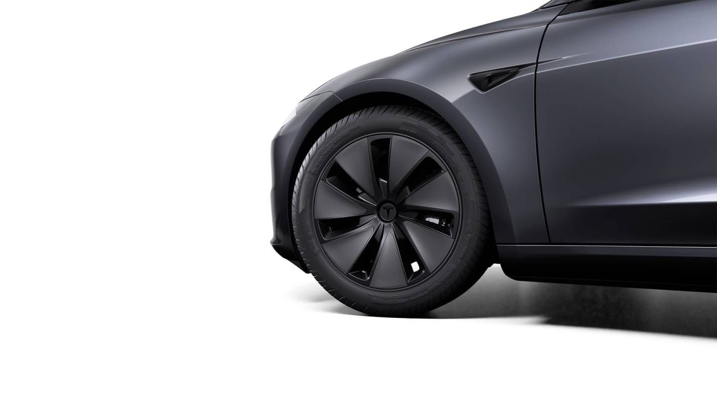 2025 Model 3 Long Range Rear-Wheel Drive GREY — rimcloseup