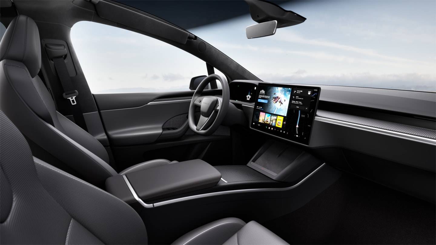 2024 Plaid WHITE — stud interior