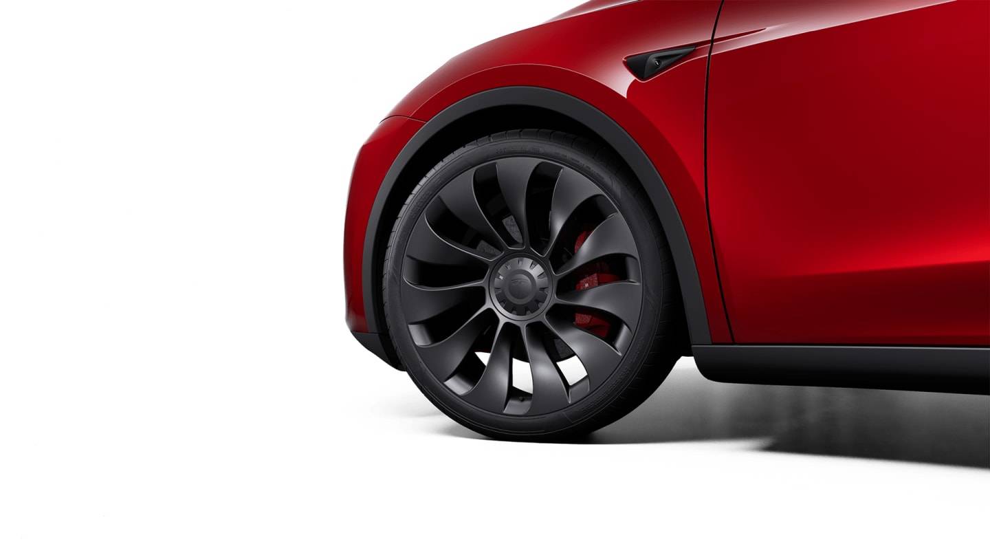 2022 Performance All-Wheel Drive RED — rimcloseup