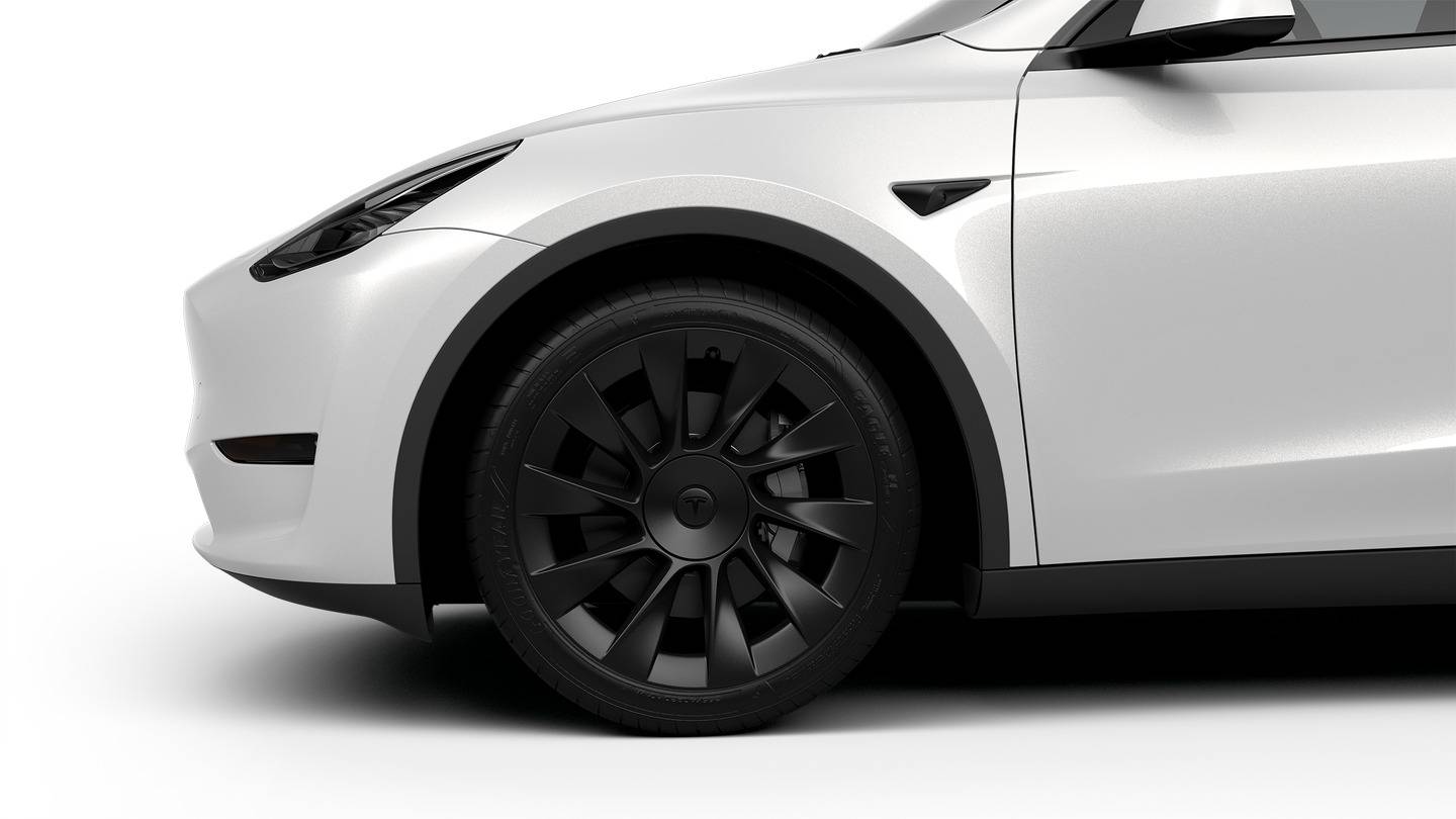 2023 Model Y All-Wheel Drive WHITE — stud wheel